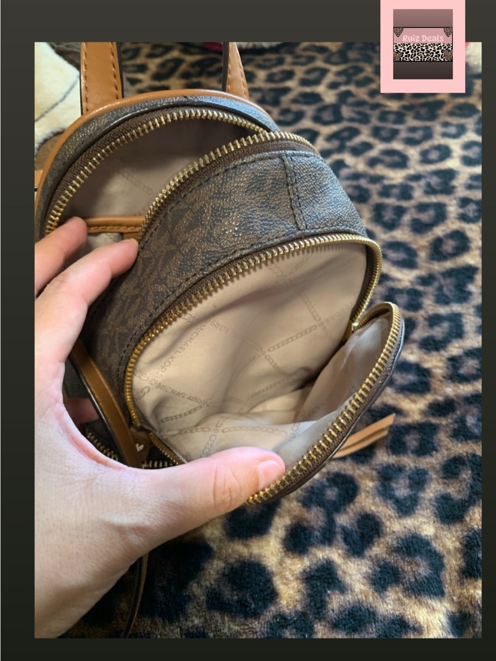 🤎🤎🤎Michael Kors Signature Brown Mini Backpack with Gold Hardware - Picture 7 of 8